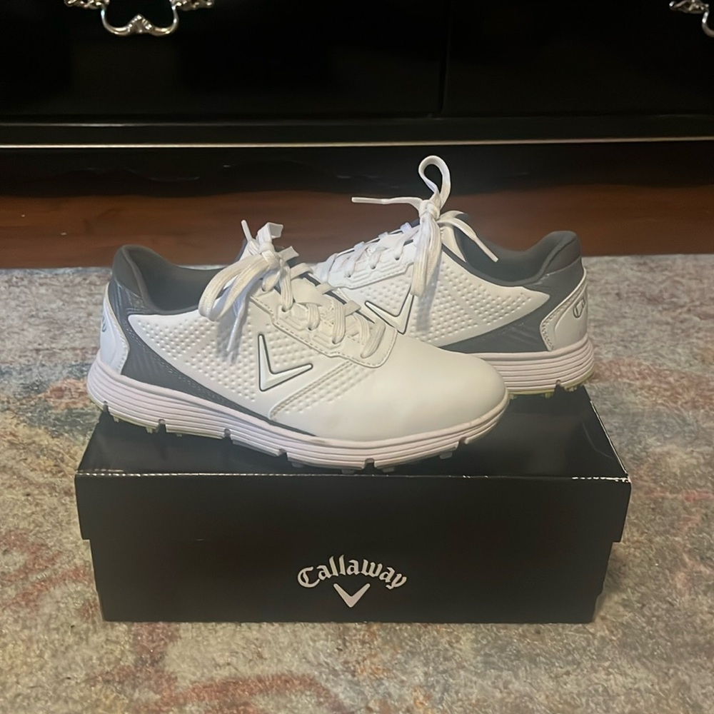New with original box, Calloway golfing shoes for women!!